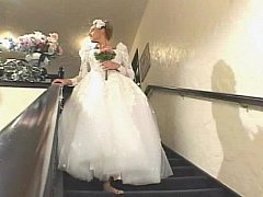 Фотограф трахнул невесту смотреть