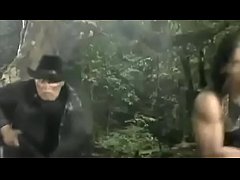 Порно транссы дрочка в лесу